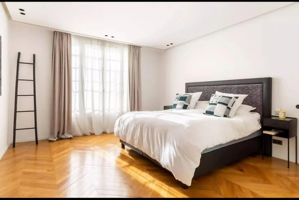 Amazing 2bdr/6pax Next To Champs Elysees Διαμέρισμα *