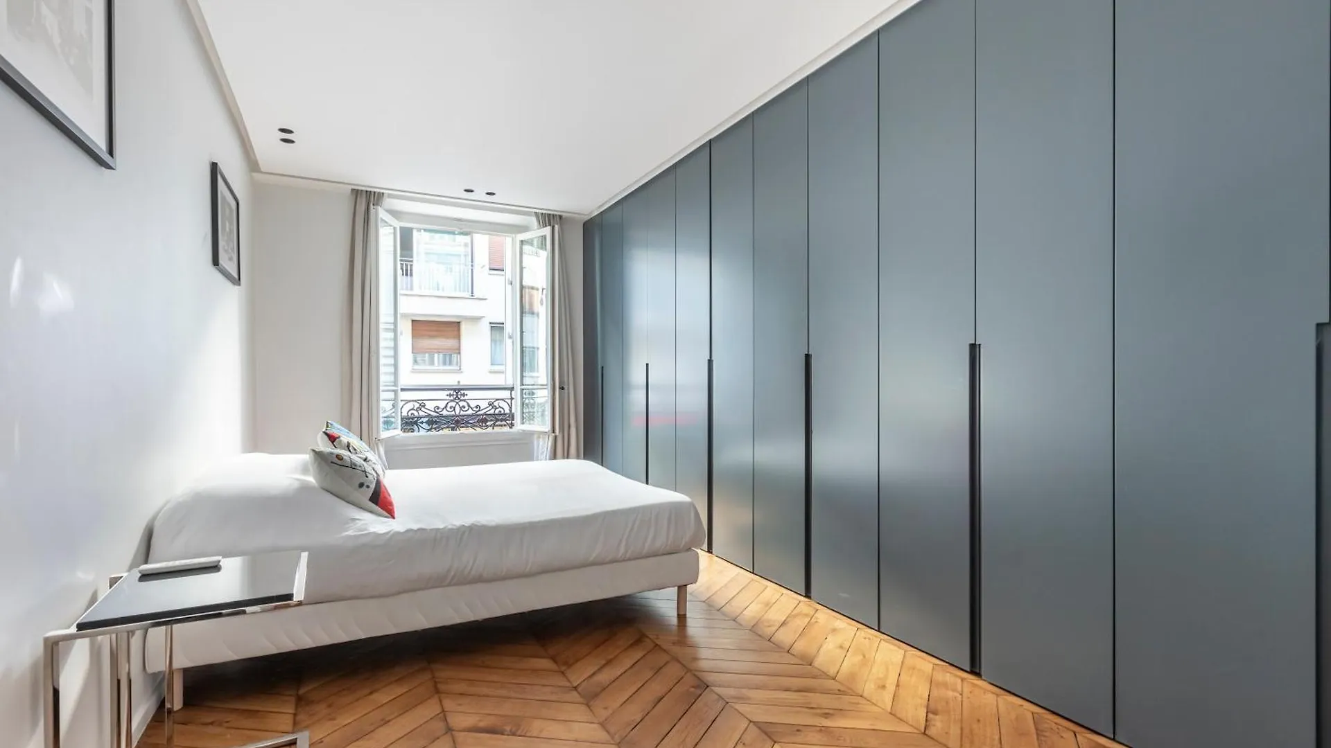 Διαμέρισμα Amazing 2bdr/6pax Next To Champs Elysees Παρίσι